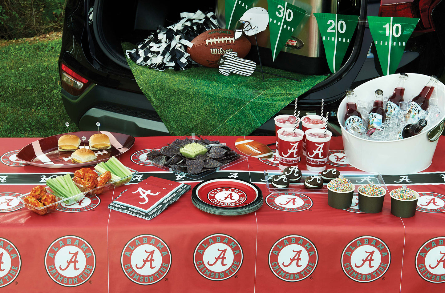 University of Alabama Plastic Tablecloths 12 ct