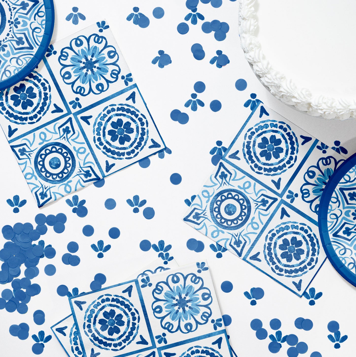 Blue Willow Luncheon Napkins 192 ct Lifestyle Image