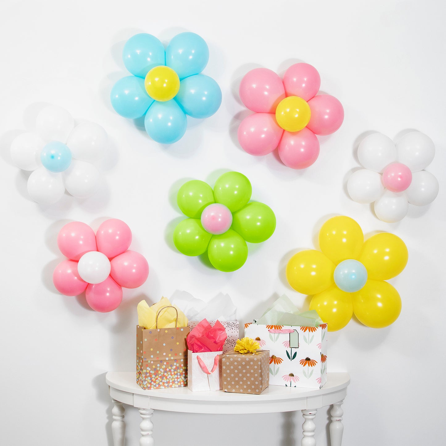 Flower Power Wall Balloon Kits 294 ct