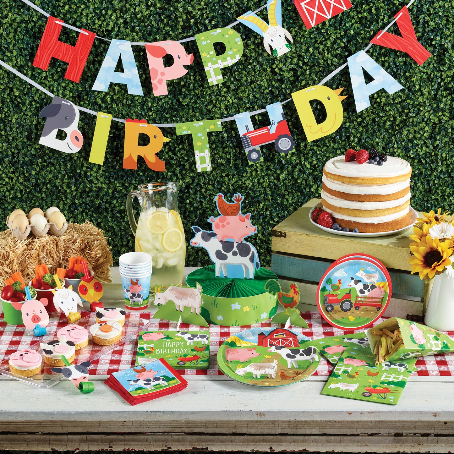 Farm Animals Paper Plates 96 ct